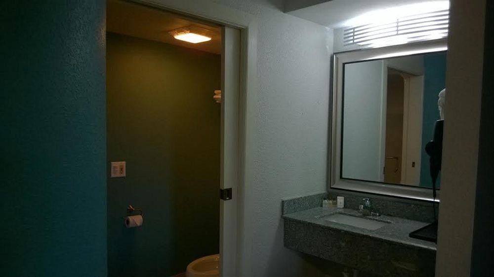 Inn At Clemson Εξωτερικό φωτογραφία